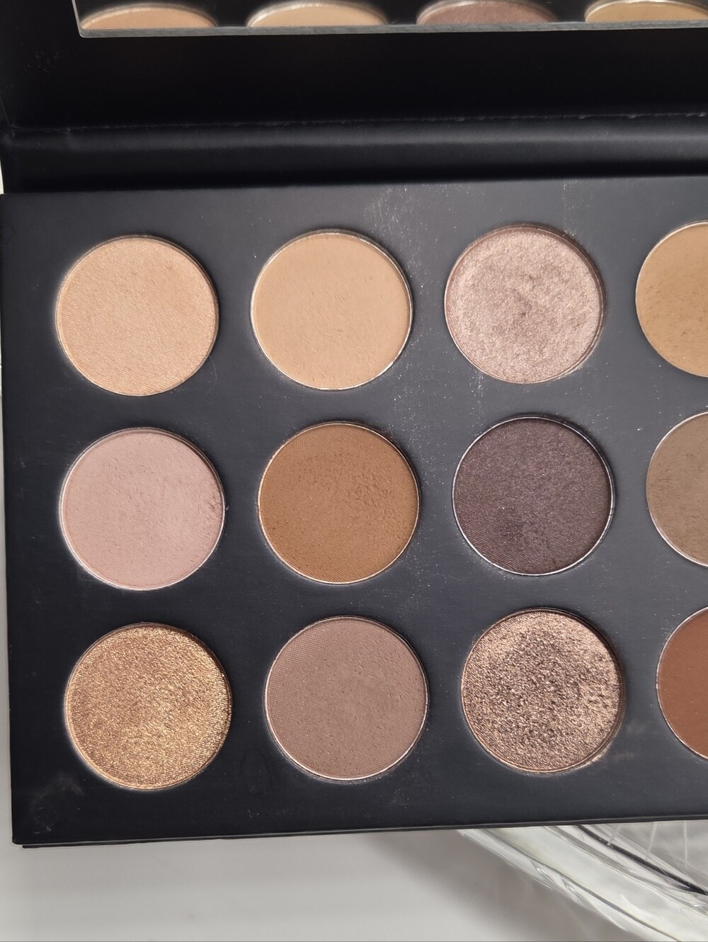Morphe 18T Truth or Bare Artistry Eyeshadow Palette 18 Shades - Picture 4 of 5
